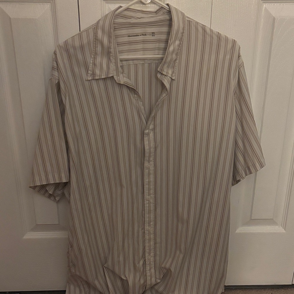 Abercrombie & Fitch Men's Striped Short Sleeve Shirt